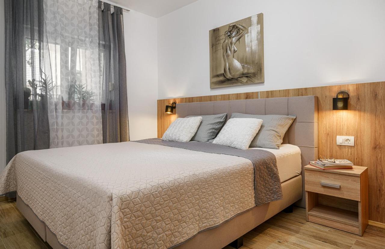Apartments Vesna 沃迪切 客房 照片