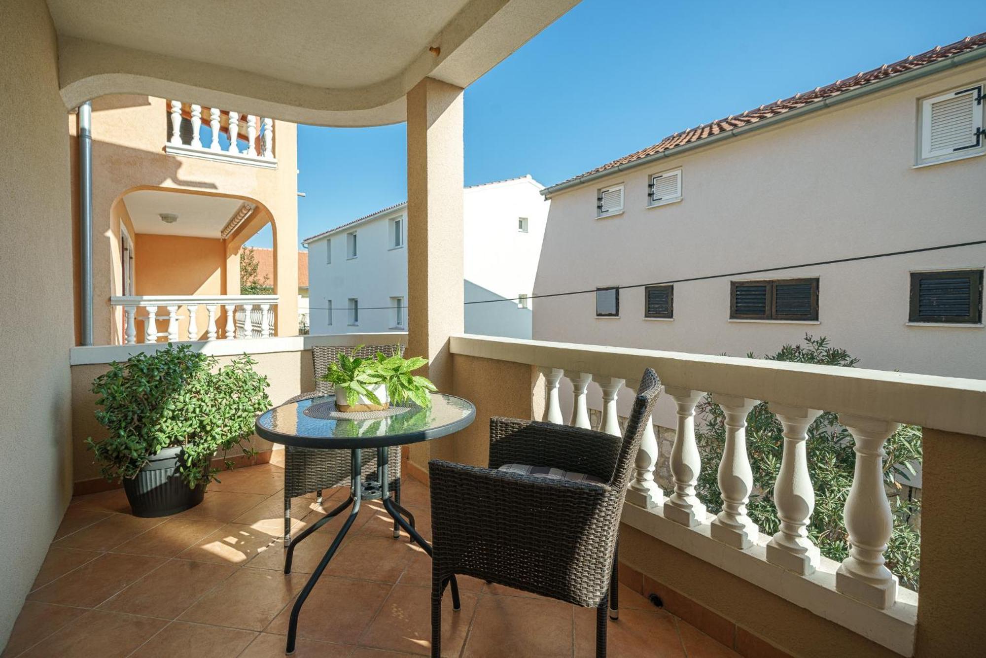 Apartments Vesna 沃迪切 客房 照片