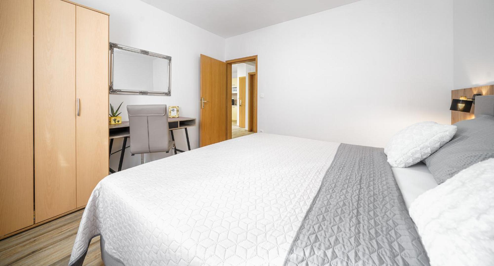 Apartments Vesna 沃迪切 外观 照片